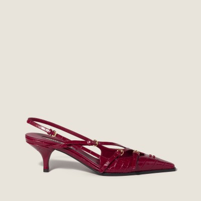 Miu Miu Crocodile Embossed Calfskin Slingback Pumps Cherry Red Miu Miu Crocodile Embossed Calfskin Slingback Pumps Cherry Red