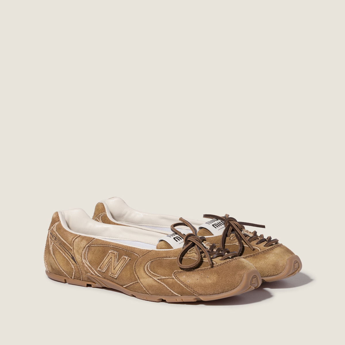 New Balance X Miu Miu 530 Sl Delave Suede Ballerinas Cinnamon New Balance X Miu Miu 530 Sl Delave Suede Ballerinas Cinnamon