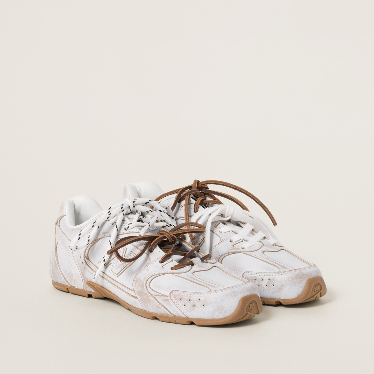 New Balance X Miu Miu 530 Sl Leather Sneakers White New Balance X Miu Miu 530 Sl Leather Sneakers White